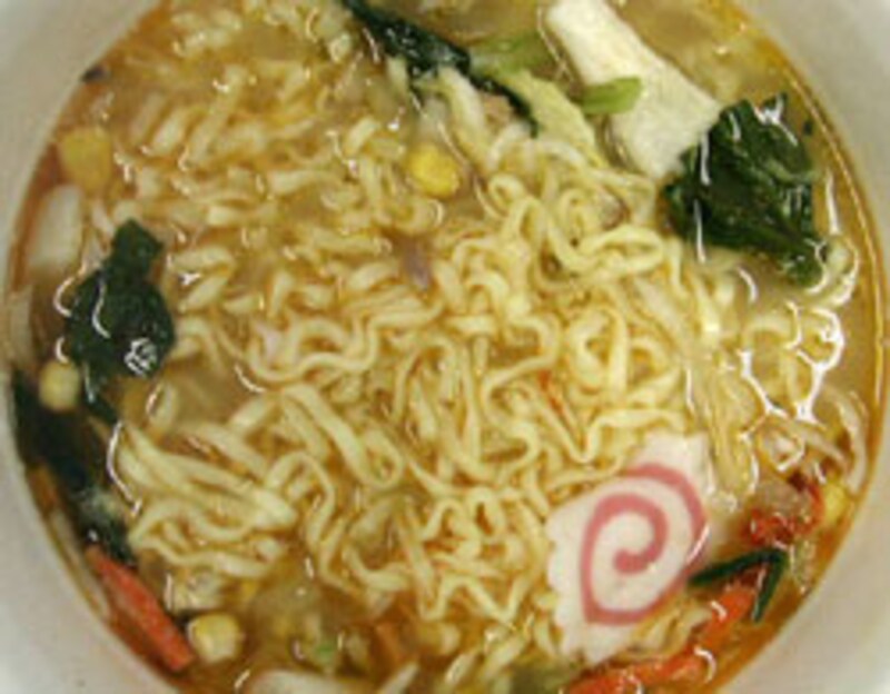 エースコック 池袋大勝軒 野菜盛りタンメン でき上がり