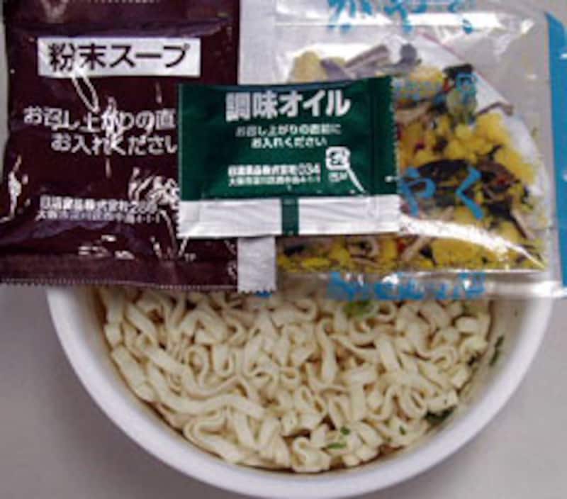 日清食品　どん兵衛　北京風あんかけうどん