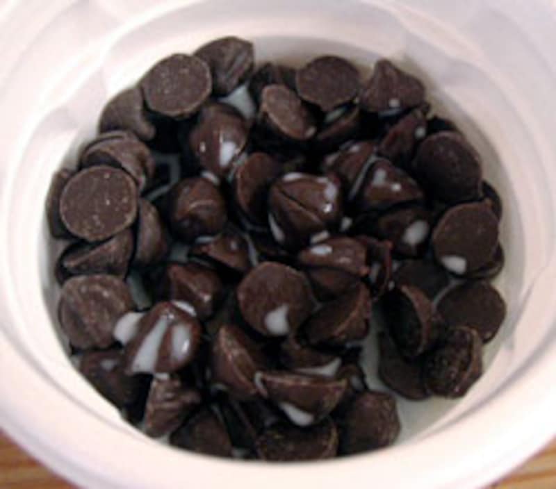 ロッテ 大人のガーナフォンデュセット チョコと牛乳を入れた状態