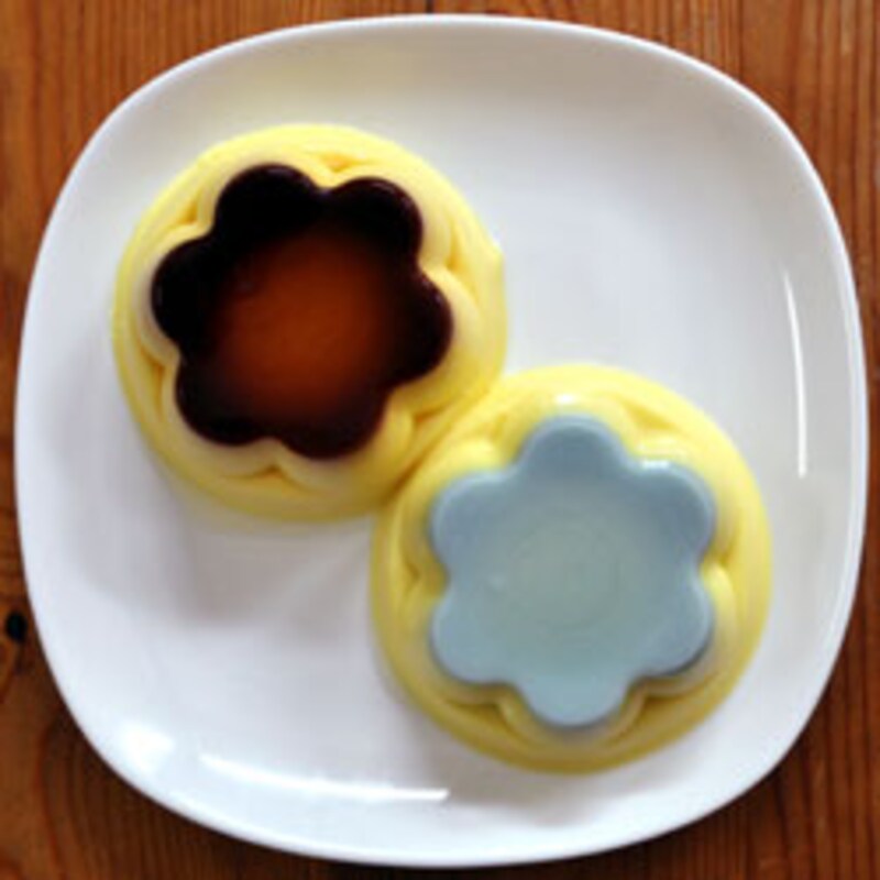 グリコ乳業 プッチンプリン ソーダ味 プッチンしてみました