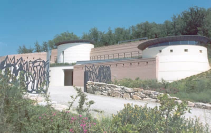 新しいワイナリーと豊かな自然