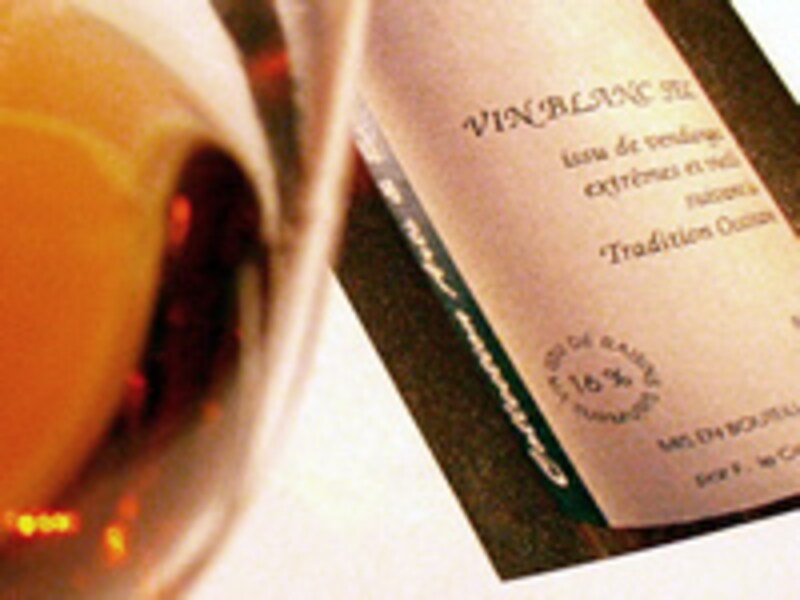 コレクション・アール・エ・エセのボトル写真とワイン