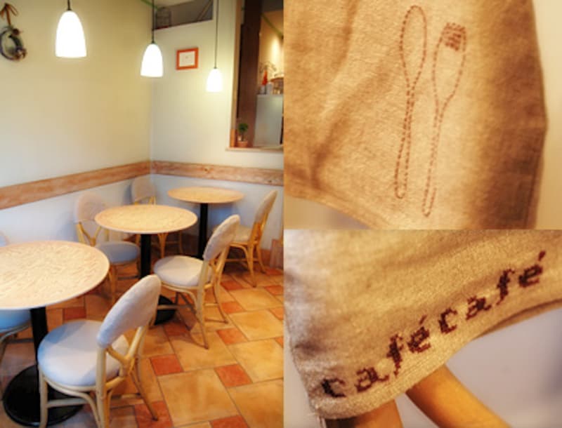 カフェカフェの椅子カバーの刺繍