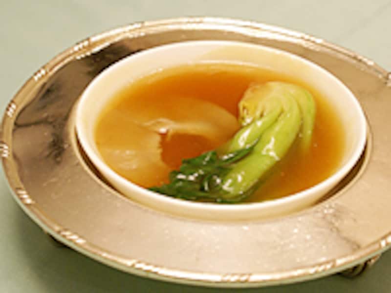 コラーゲンたっぷりの、ふかひれの姿煮込み（＋1,155円）