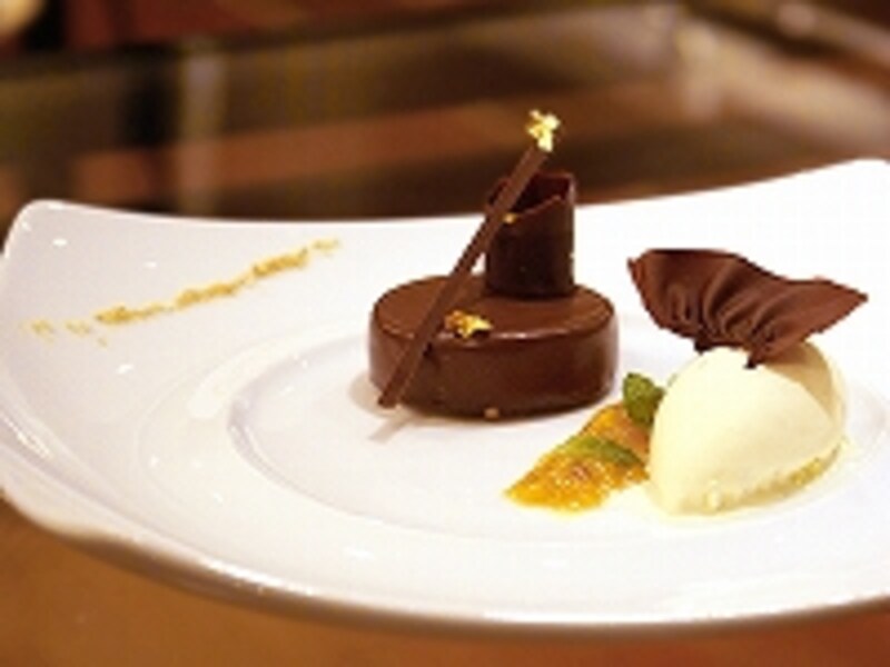 パティスリーではできない、レストランのデセールです！