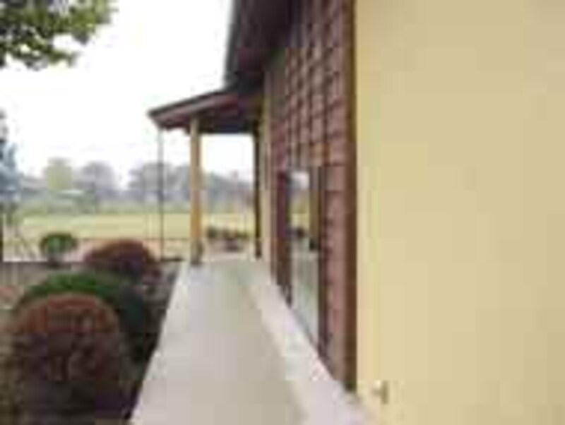 gardenpath_190.jpg