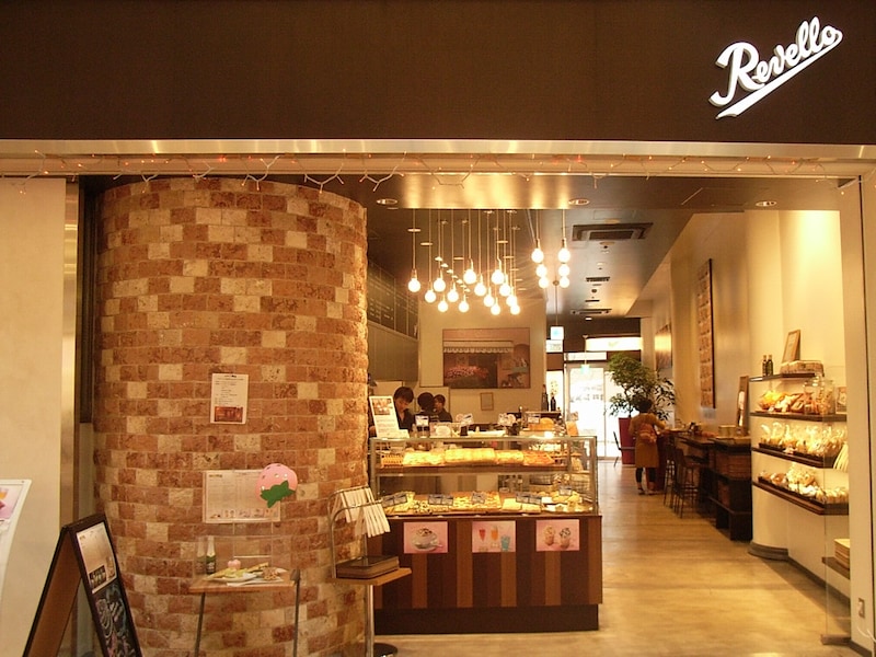 REVELLO（レヴェッロ ）