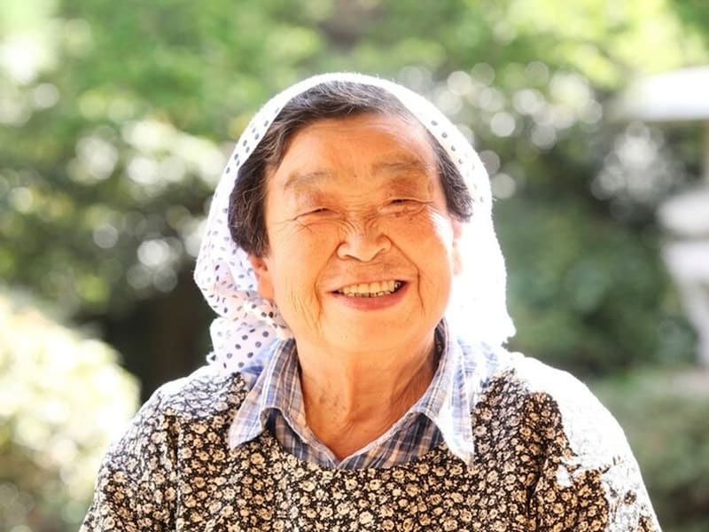 強いインパクトで忘れられなくなる秋の七草の語呂合わせ「ハスキーなおふくろ」