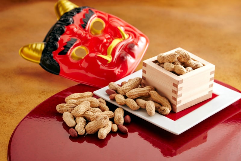 節分に落花生をまくのはなぜ?合理的な理由から、落花生をまく人が増えています