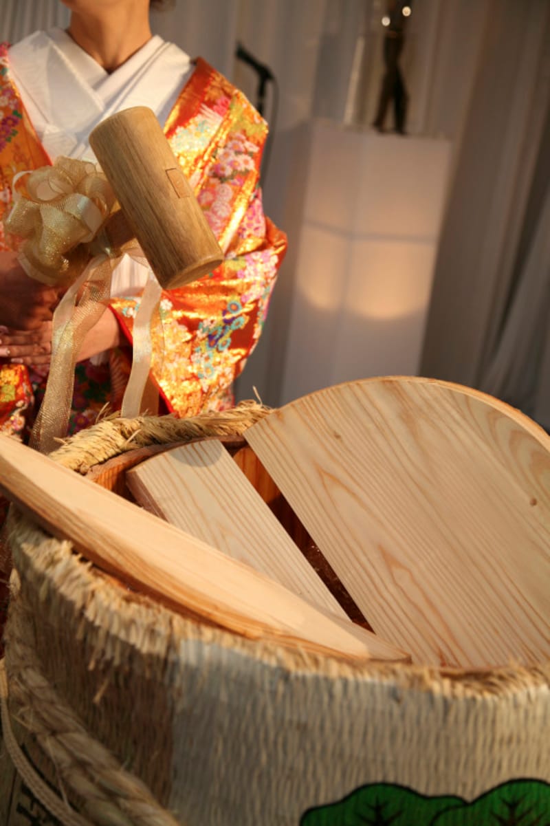 酒、樽、鏡開き