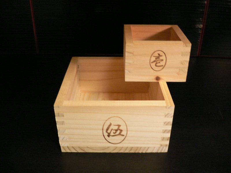 おしゃれな節分飾り１～桝を重ねる