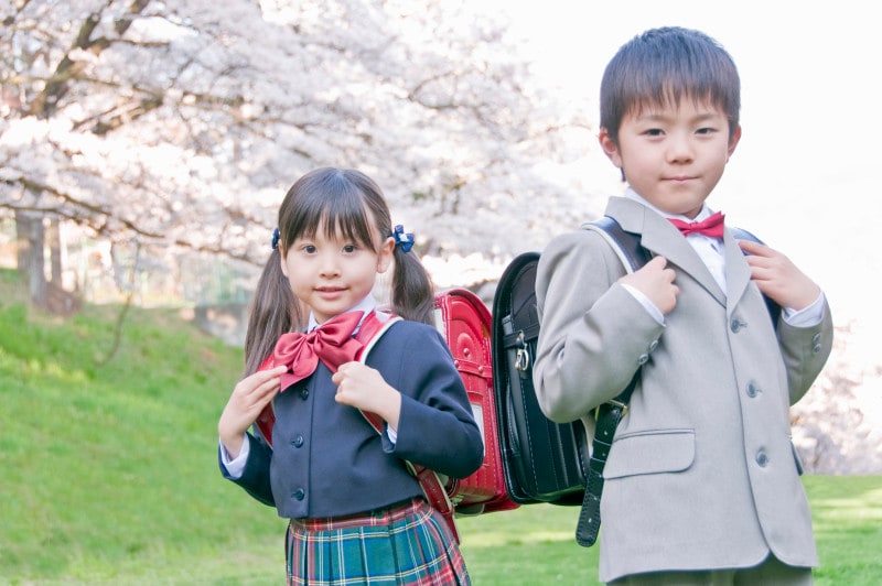 4月入学の国、4月始まりの国、日本はなぜ4月が新学期？