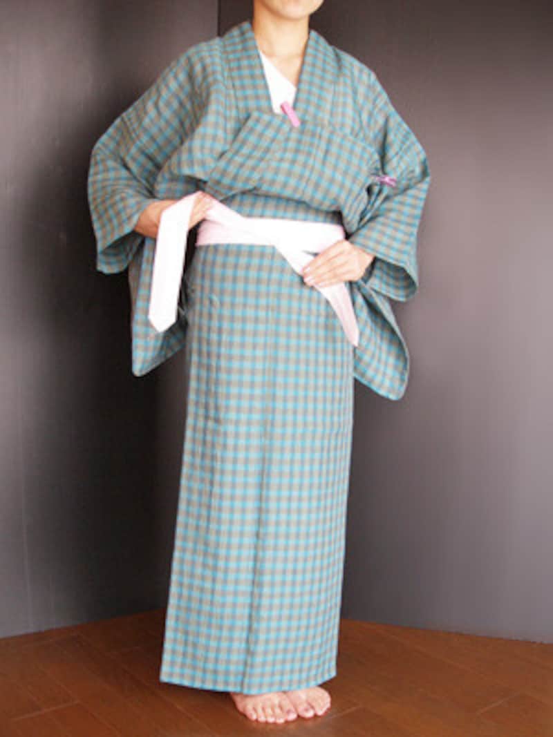 浴衣の着付け9：1回結わえて……