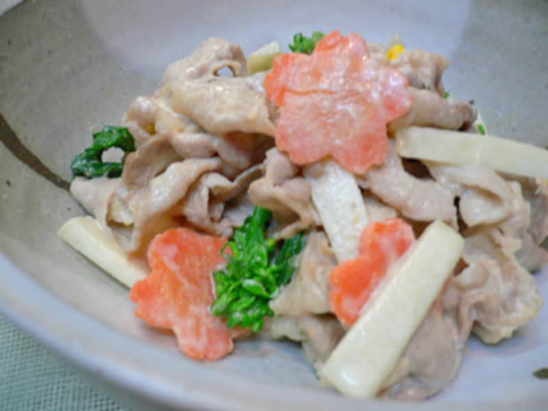 うどレシピ・ウド食べ方　うどと菜の花の豚しゃぶ仕立て