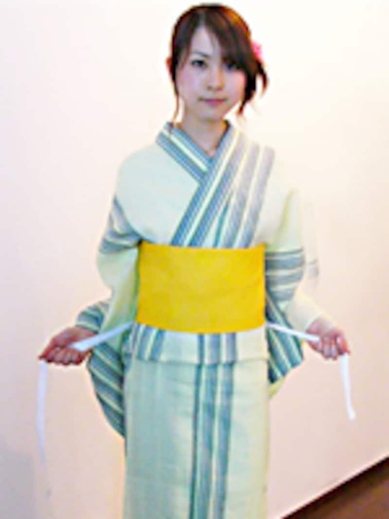 浴衣の帯板の使い方からひもの結び方まで 簡単着付け7step 暮らしの歳時記 All About 浴衣の帯板の使い方からひもの結び方まで 簡単着付け7step 暮らしの歳時記 All About