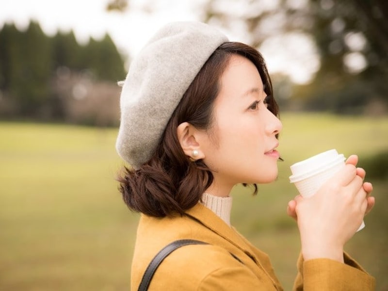 「女心と秋の空」ということわざが表す女性の「移り気」とは、愛情に限らない点で、男性とはニュアンスが異なります