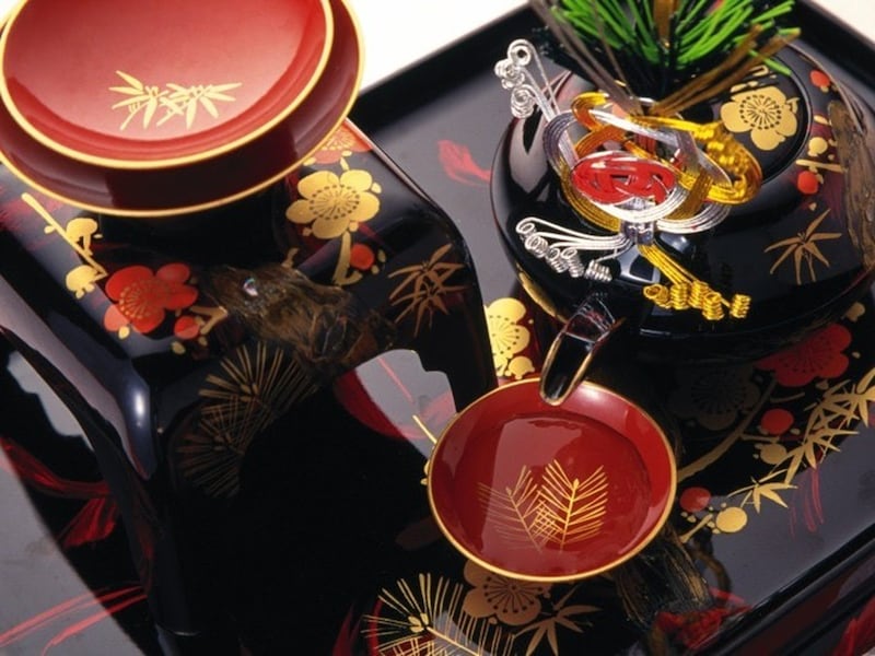 手軽に作れるお屠蘇。家族が元気で過ごせるよう、飲み方にも順番があります