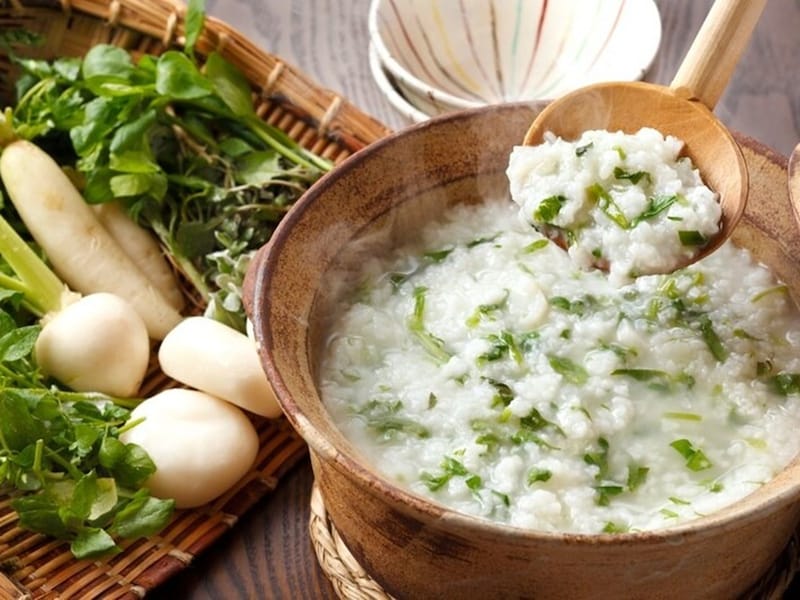 七草粥はおいしく・楽しく！ 七草粥用のセットを使えば簡単です