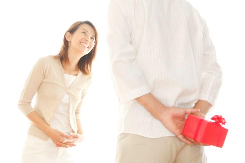 「キャンディーの日」という案もありましたが、純潔をイメージさせる“ホワイト”が採用され「ホワイトデー」になりました。(全国飴菓子工業協同組合HPより)