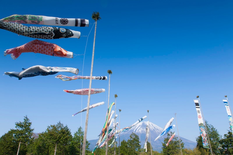 鯉のぼりだけではなく、幟を立てる地方もたくさんあります。