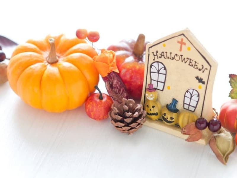 ハロウィン？ ハロウィーン？ アナウンサーは「ハロウィン」、新聞用語では「ハロウィーン」と表記するなど、場合によって異なります