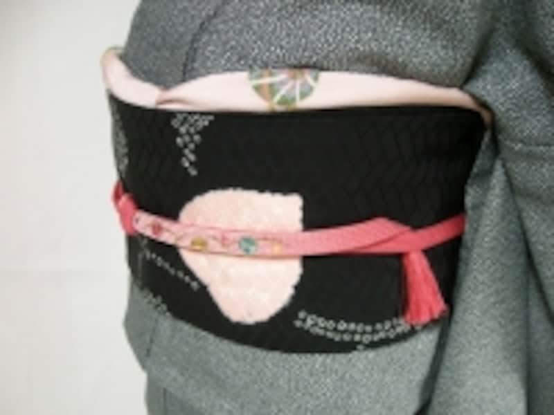 【参考2】悲しみの場合（お葬式など）房が下向きの例