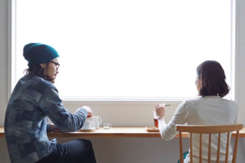 曖昧な関係でいたい人vsハッキリさせたい人 幸せな恋愛とは 島田佳奈の恋愛コラム All About