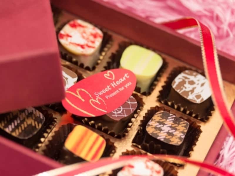 チョコレートに添える、もしくはチョコレートの代わりにお贈りするプレゼントのおすすめは？