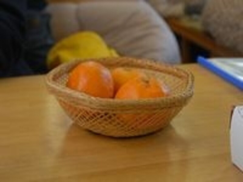 年末年始は、こたつの上にみかんが配られた