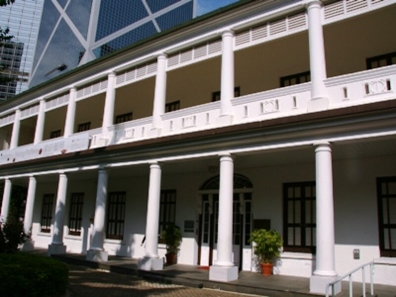 時間によってはお茶の淹れ方のデモンストレーションも行っている