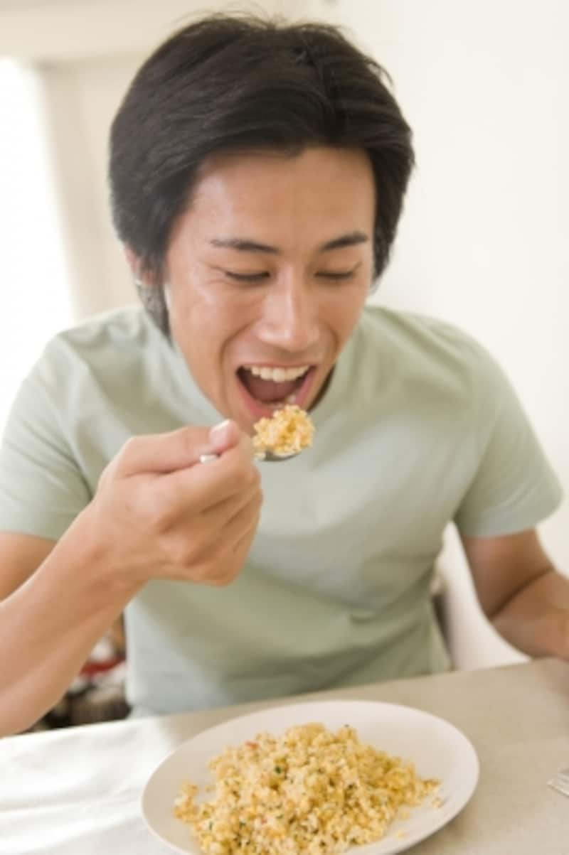 食欲が旺盛な男性は性欲も旺盛?!