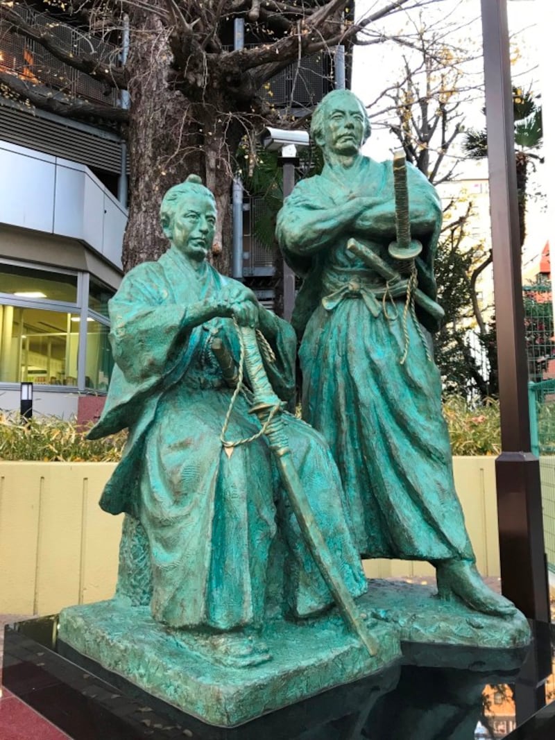 勝海舟・坂本龍馬師弟像