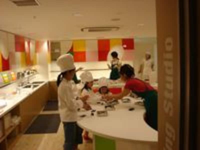 異年齢のこどもが協力しながら体験します<br>