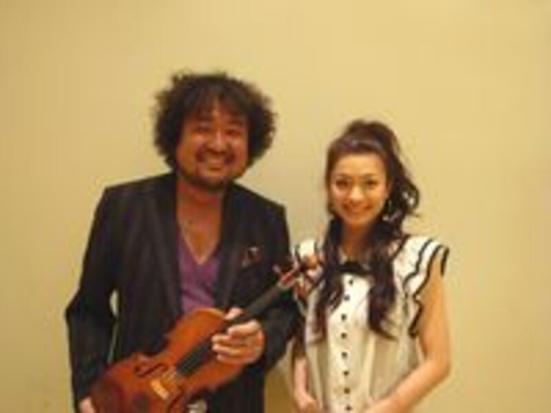 １児の母である乙葉さんも参加。詩集『トツキトウカ』と葉加瀬太郎さんが子守唄でコラボレーションしたアルバム『トツキトウカ～ママ贈る子守唄～[Compilation]』。クリックするとアマゾンのサイトに飛びます。