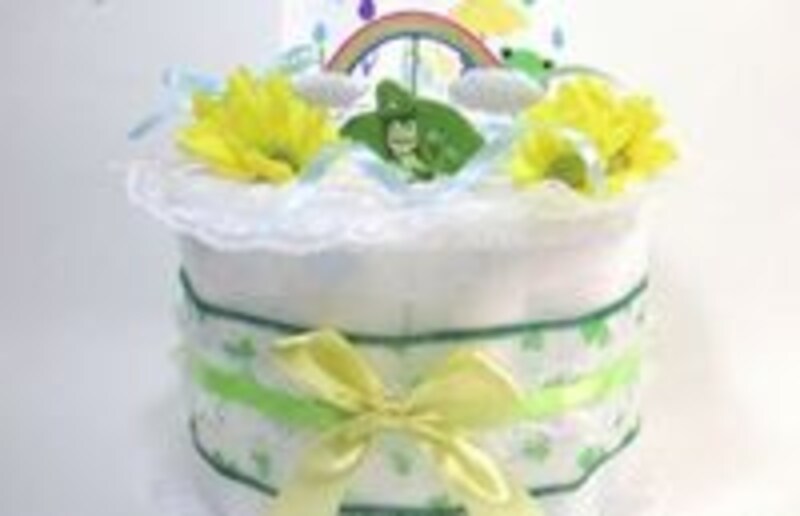 レインボーカエルさんピック付おむつケーキ¥5000。クリックするとアマゾンのサイトに飛びます。