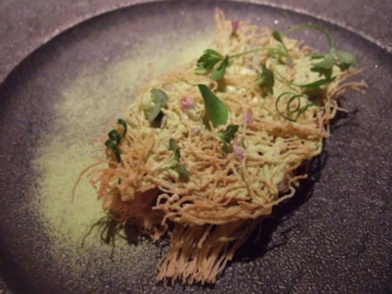 「豆類undefined白エビ」と名付けられた一品。