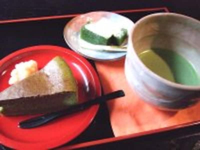 チーズケーキ。