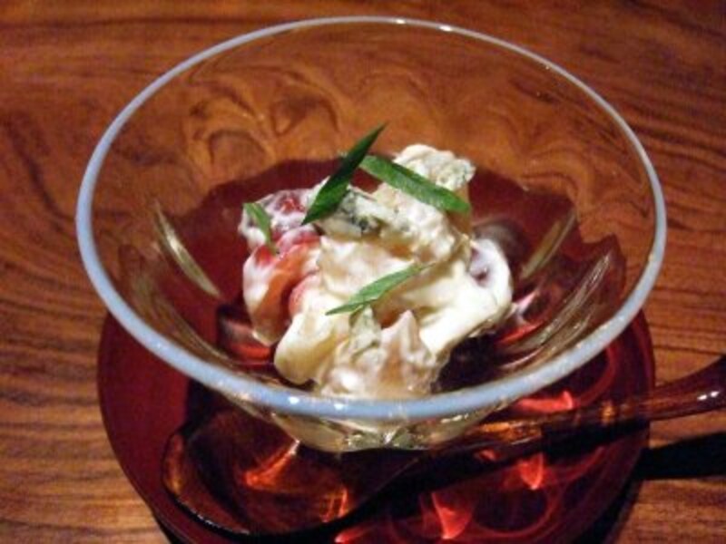 佐藤錦と白桃の白和え ブルーチーズを利かせて