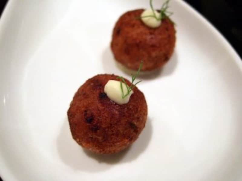 南さんの紫芋のブニュエロ。