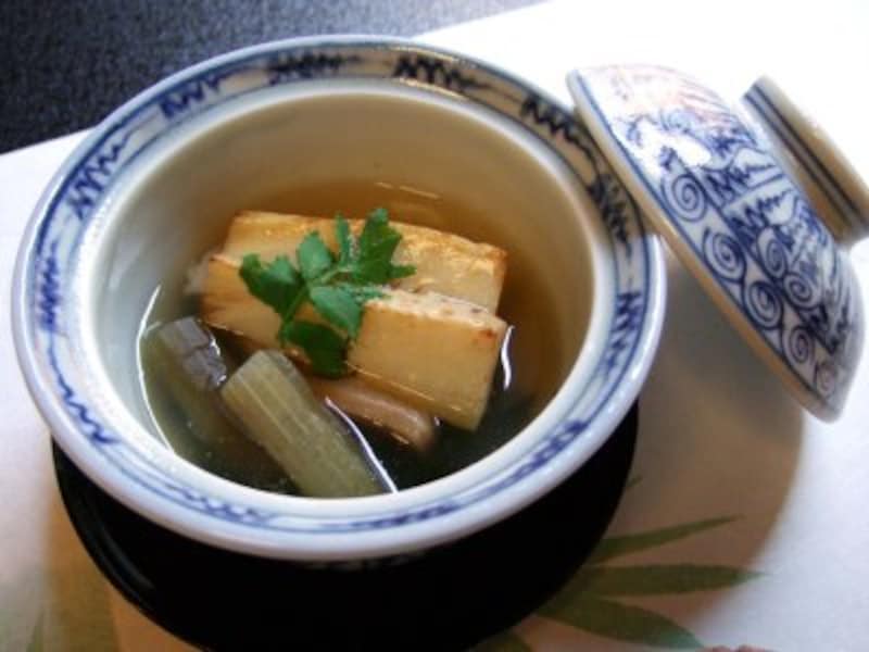 筍と車麩の炊き合わせ。