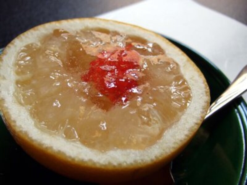 グレープフルーツのワインゼリー。