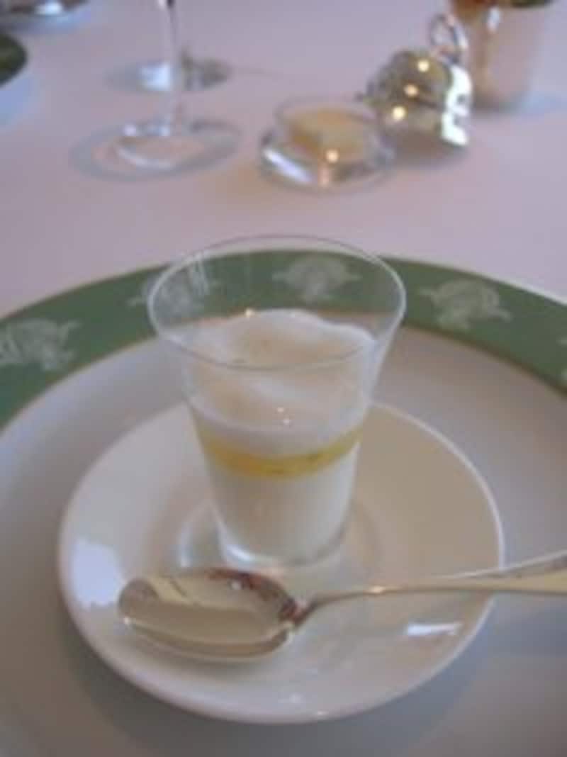 Blanc manger de chevre et agrume de aroe。