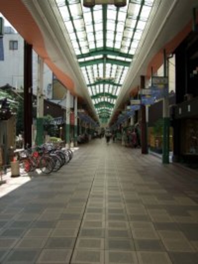 レトロな商店街。
