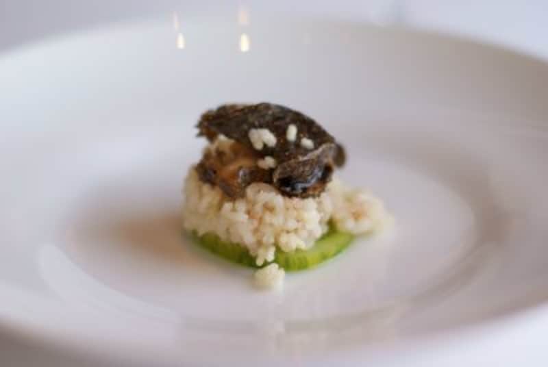 香川産「鮑」のポワレ。