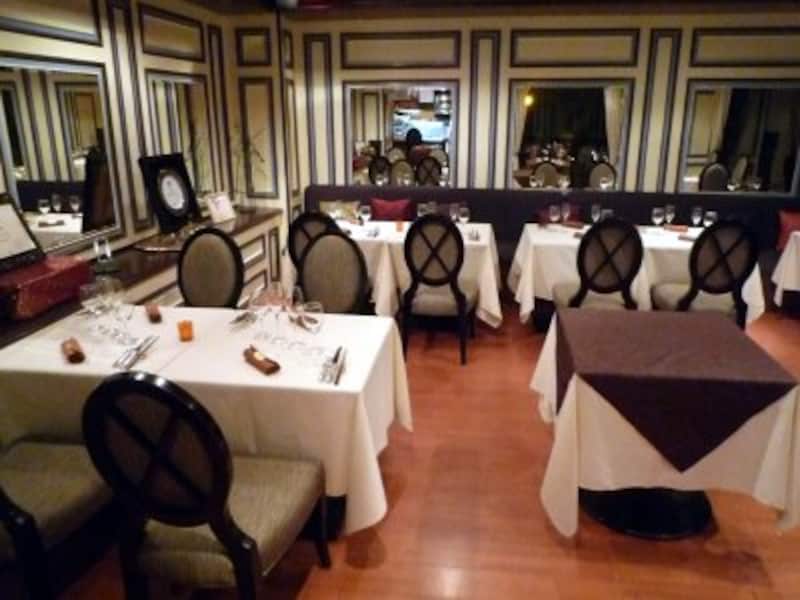 デビット・セニア