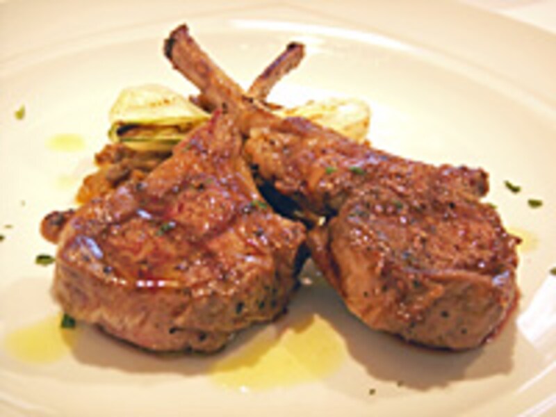 仔羊のグリル　レンズ豆の煮込み添え