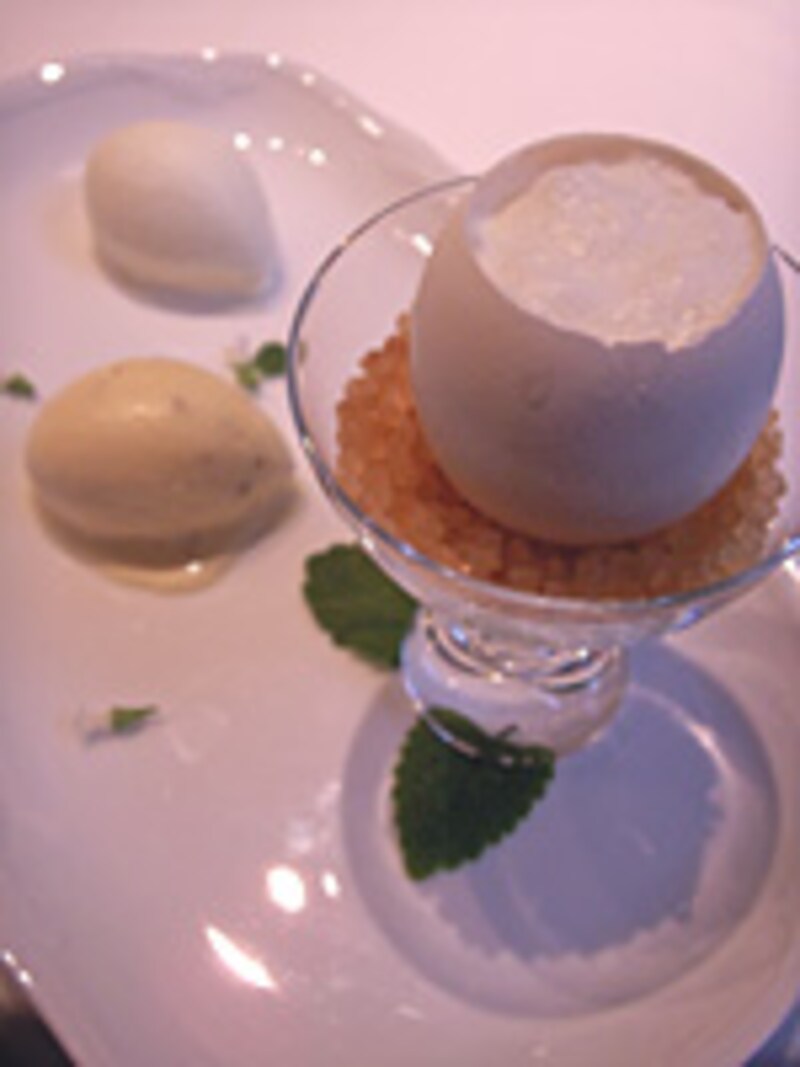 自家製アイスクリームの盛り合わせ