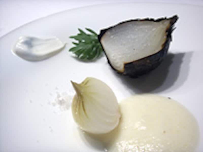 新玉葱のグリエ、新玉葱のフォンデュ、小玉葱