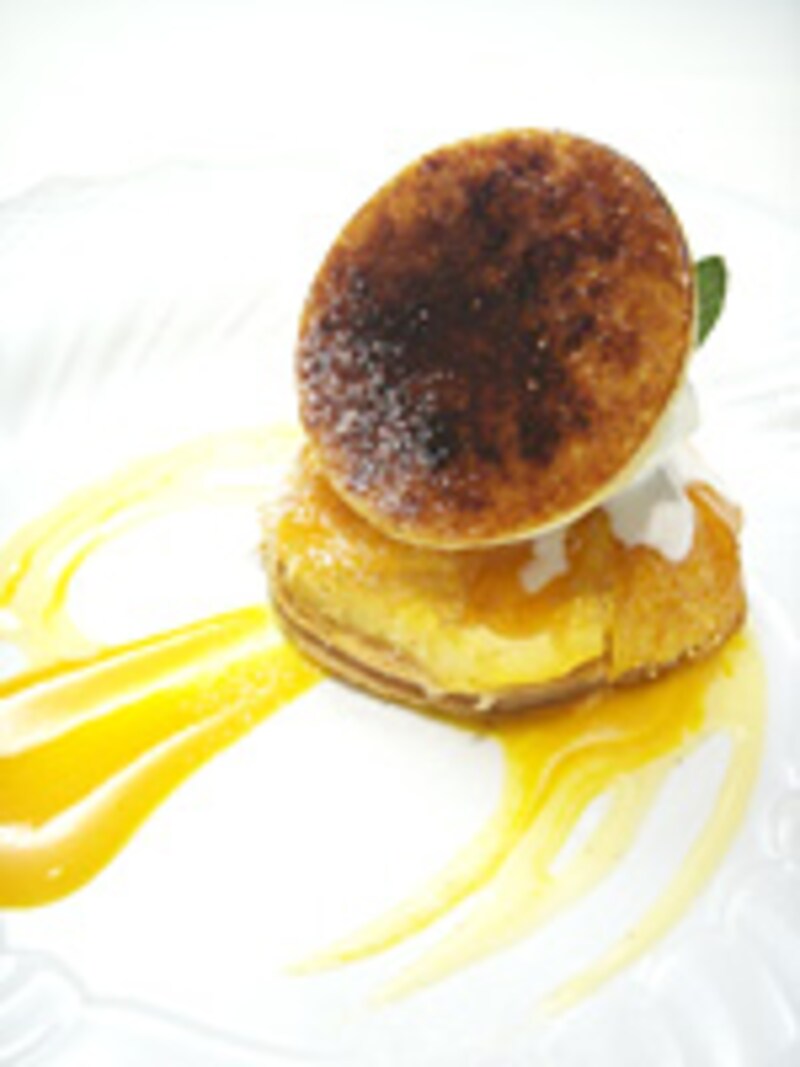 マンゴーのタタン 山羊のジェラート添え