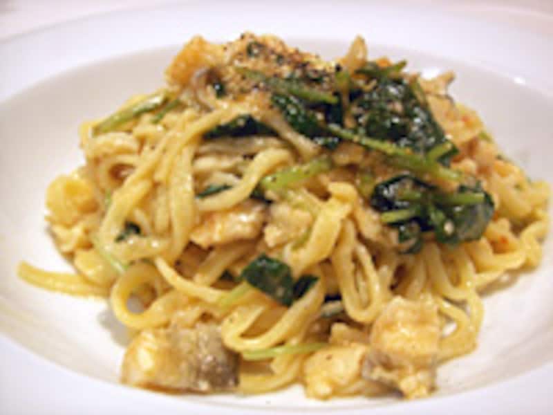 対馬産肉厚アナゴと三つ葉のタリオリーニ